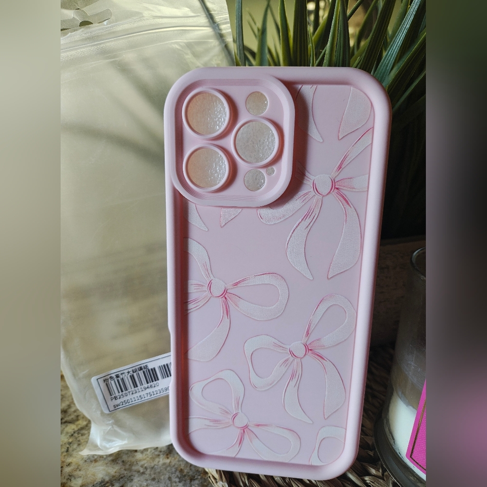 iPhone 16 Pro Max Pink Bow Case🩷
